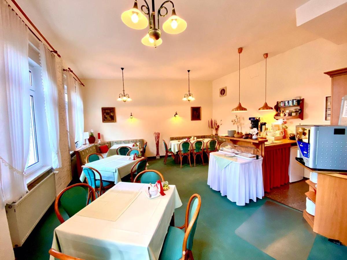 Parkhotel Schnorr Lutherstadt Eisleben Exteriör bild